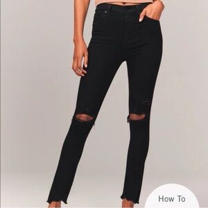Abercrombie & Fitch Women's Black Ripped Skinny Jeans